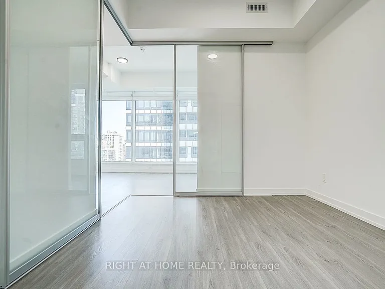 8 Wellesley St W #2606 — Photo 44