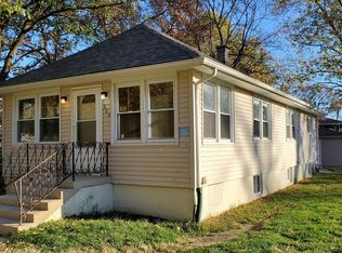 300 Hughes Ave, Lockport, IL 60441