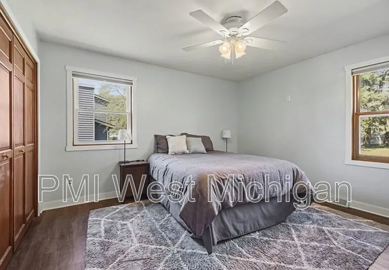 6593 Crownpointe Dr SW — Photo 11