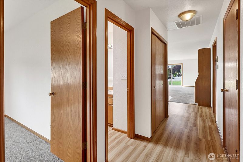 4th image of 714 19th Street #A