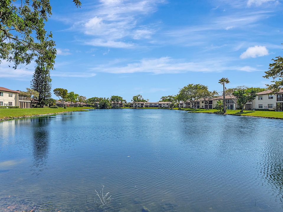 1st image of 21864 Arriba Real #3 D