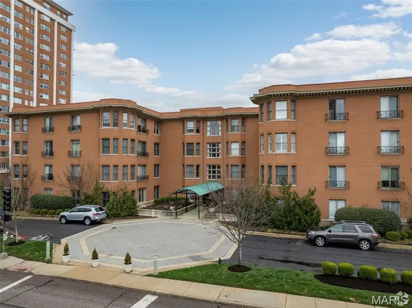 750 S Hanley Rd APT 56, Saint Louis, MO 63105