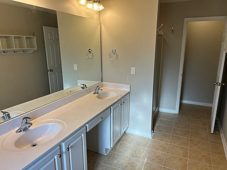 436 Lazy Creek Ln — Photo 16