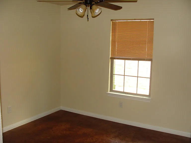 128 Meadow Park Cir #128 — Photo 15