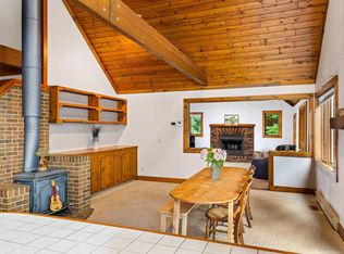 337 W 3rd St, Northport, MI 49670