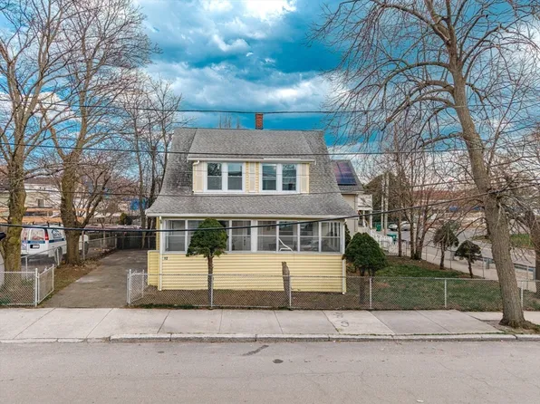 12 Wass St, Lynn, MA 01902