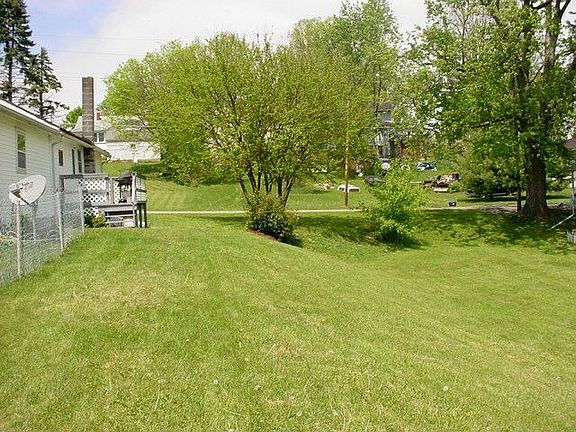 3rd image of 54 S Pleasant St