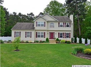 4 Chopin Rd, Jackson, NJ 08527