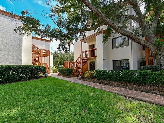 5th image of 1700 Cove Ii Pl APT 323