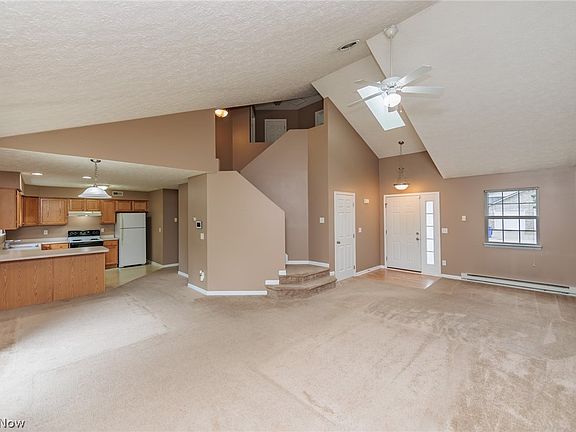 5th image of 4662 Creekside Dr