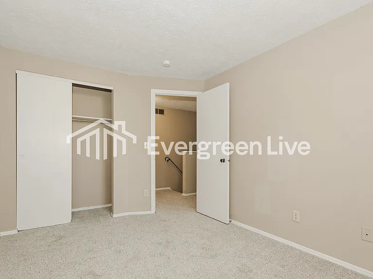 8841 Cherrygate Ct — Photo 10