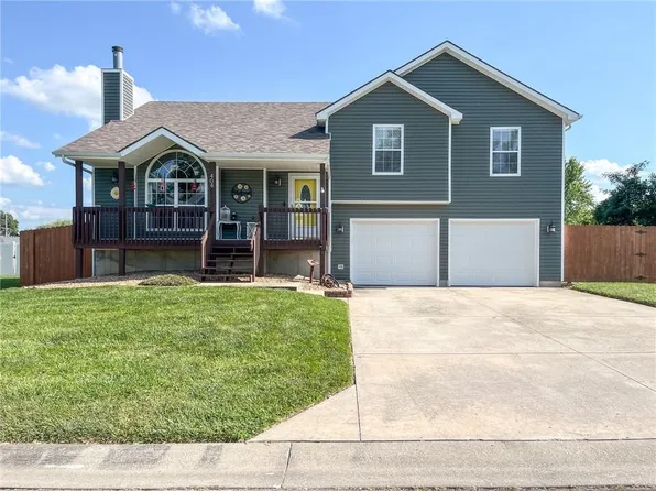 404 E Colony Ave, Garden City, MO 64747