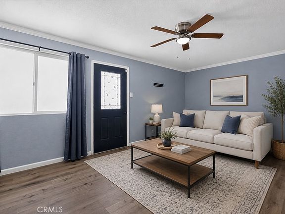 2nd image of 2869 Laurel St