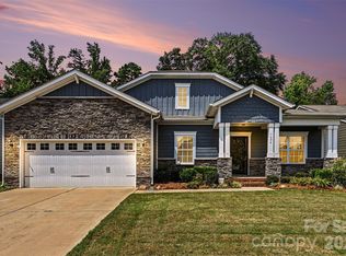 1604 Spring Blossom Trl, Fort Mill, SC 29708