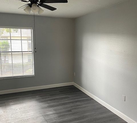 4th image of 6006 Village Cir #6006