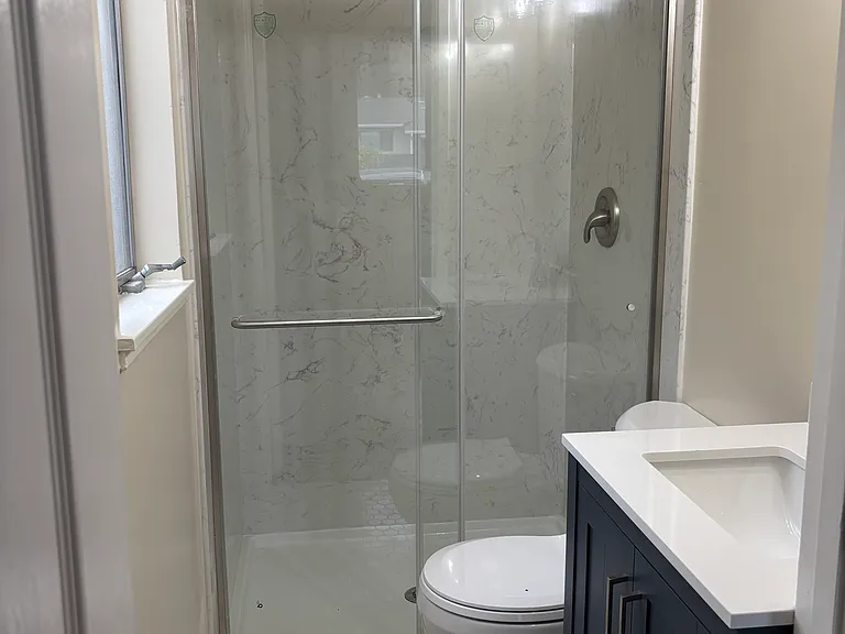 Ensuite bathroom in bedroom 3