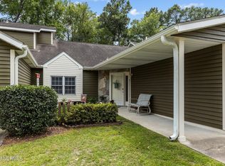 402 Cedarwood Vlg, Morehead City, NC 28557
