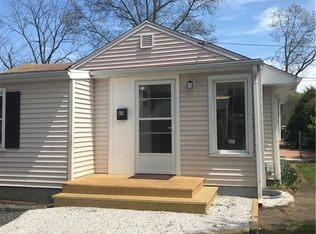 65 Annawon Ave, West Haven, CT 06516