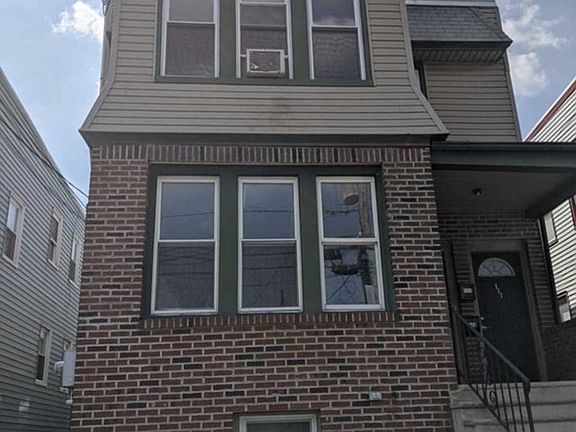 2nd image of 111-113 Davis Ave