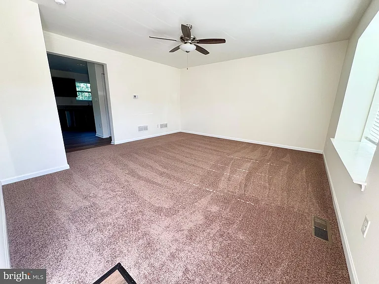 120 Salerno Dr — Photo 4