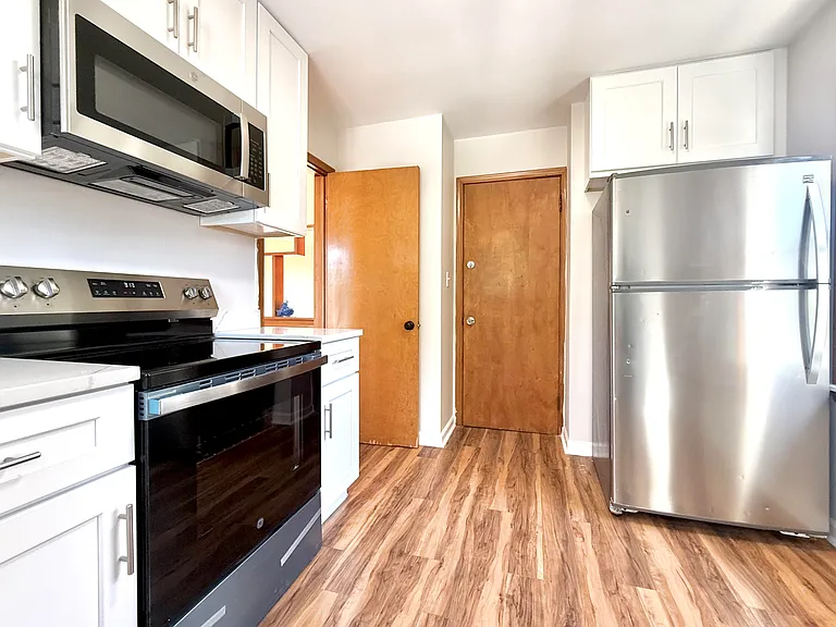 2182 Vernier Rd #2182 — Photo 14