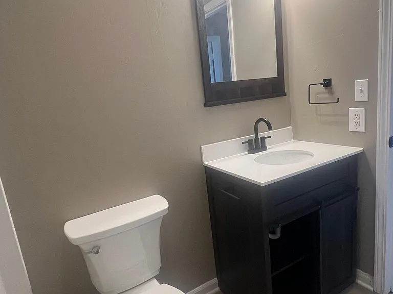 Main floor bathroom with tub/shower combo!