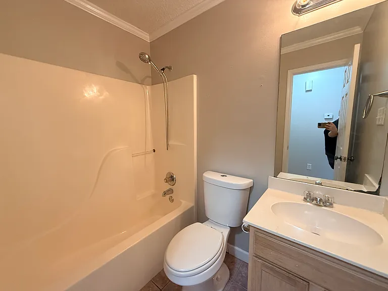 2720 Bayou Black Dr — Photo 2