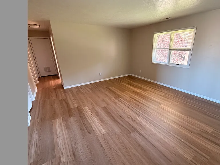 8553 Pleasantwood Ave NW #6 — Photo 5