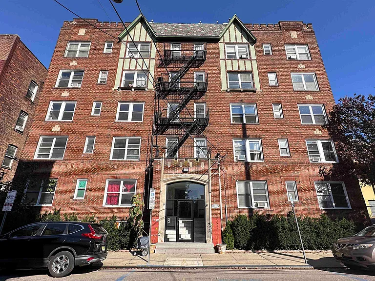 160 Vroom St #41 — Photo 7