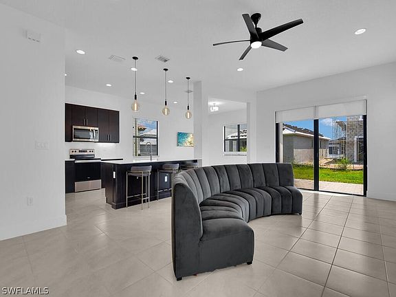 2nd image of 5619 Carrara Dr
