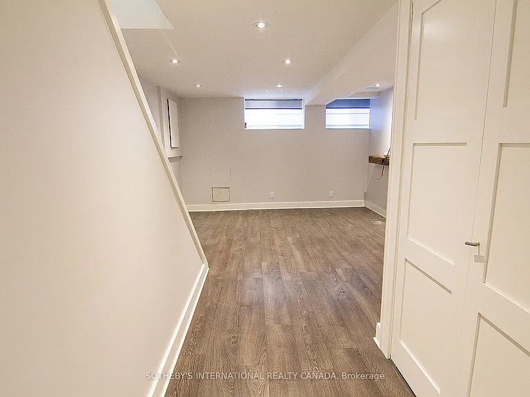 900 Manning Ave #MAIN — Photo 24