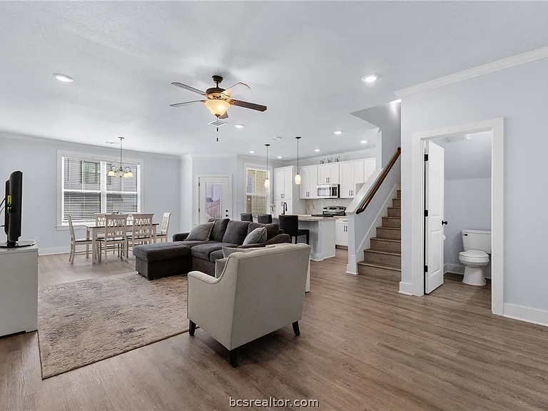 2108 Jax Dr — Photo 1