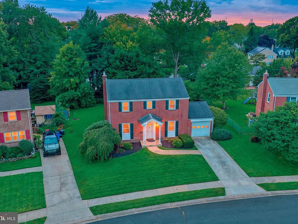 1st image of 7 Ferncliff Rd