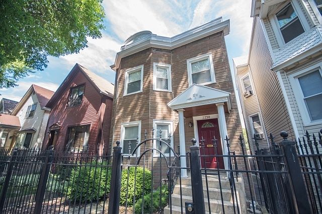 1st image of 2230 W Barry Ave #1