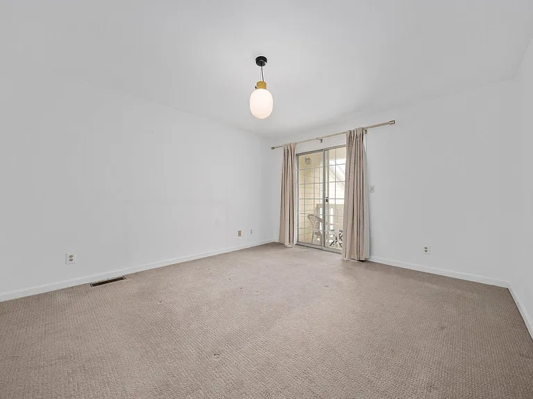 706 Gazebo Cir #706 — Photo 10