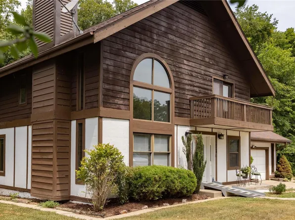 10890 Mulberry Dr, Foristell, MO 63348