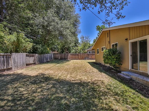 4th image of 8841 Jonnie Way