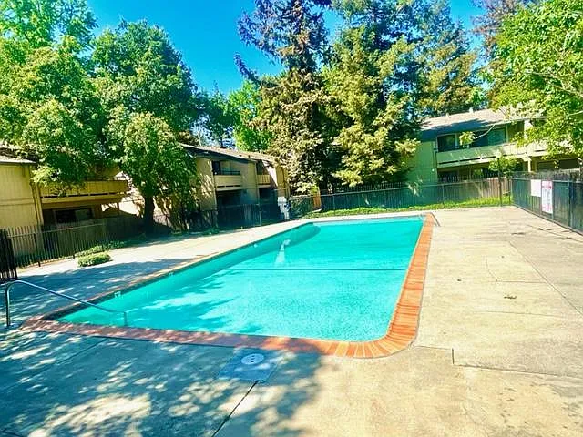 Community pool