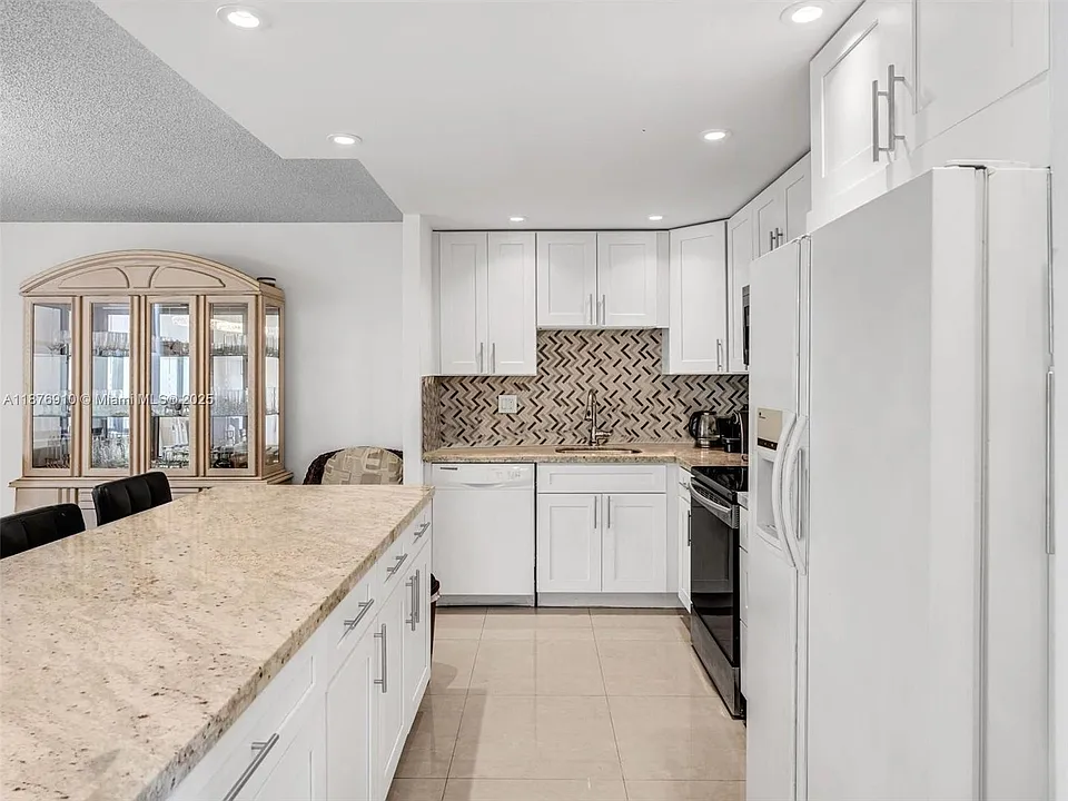 20401 NE 30th Ave #310-8