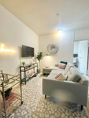 Rented by Oxford Property Group | media 10