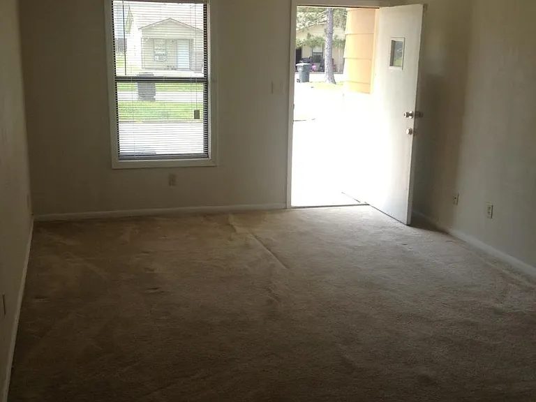 501 E Roseclair St #1 — Photo 5