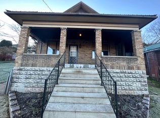 446 Walnut St, Grafton, WV 26354