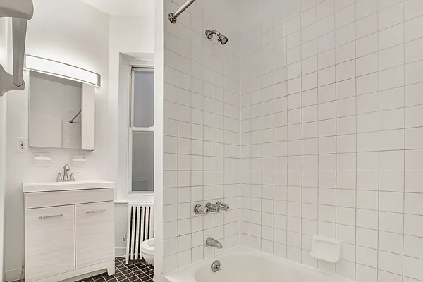 Rented by Creed Realty Group | media 5