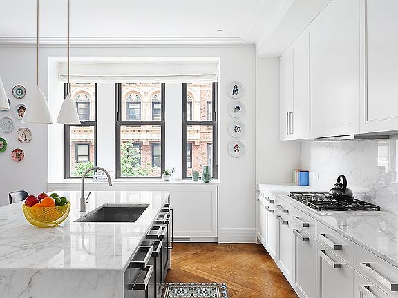 5th image of 235 W 75th St APT 320