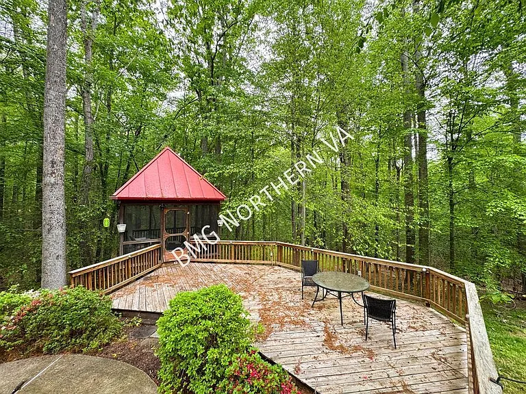 4800 Occoquan Overlook — Photo 51