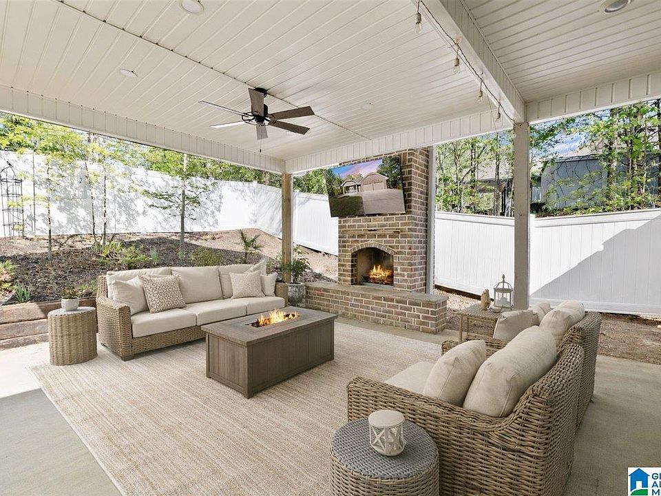 1st image of 39 Robinwood Dr