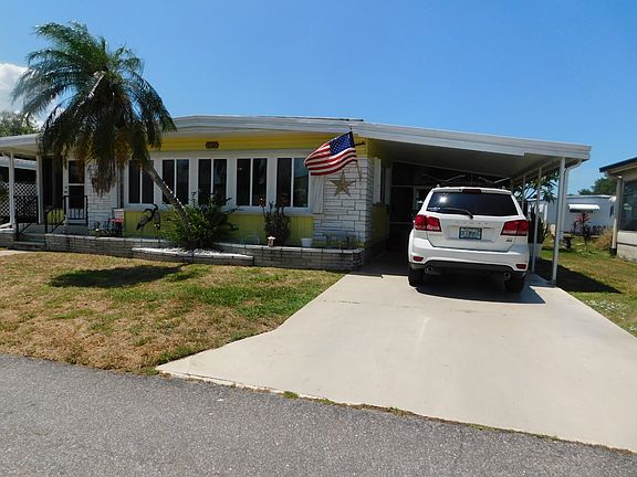 4th image of 930 Montego Ave W