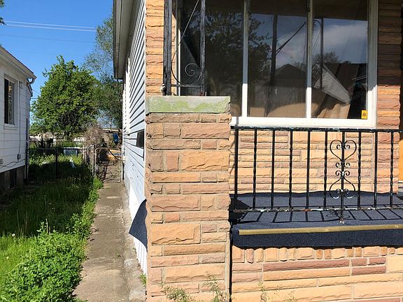 3rd image of 12620 Moran St