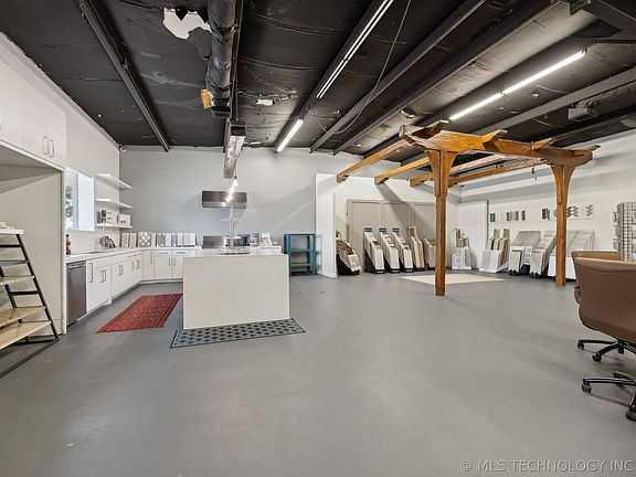 4th image of 13802 S Union Pl