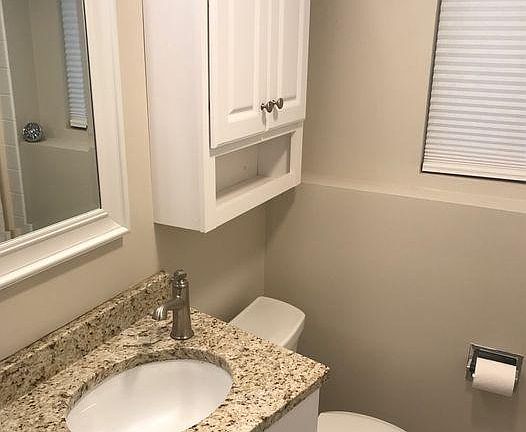 4th image of 332 2nd St APT B